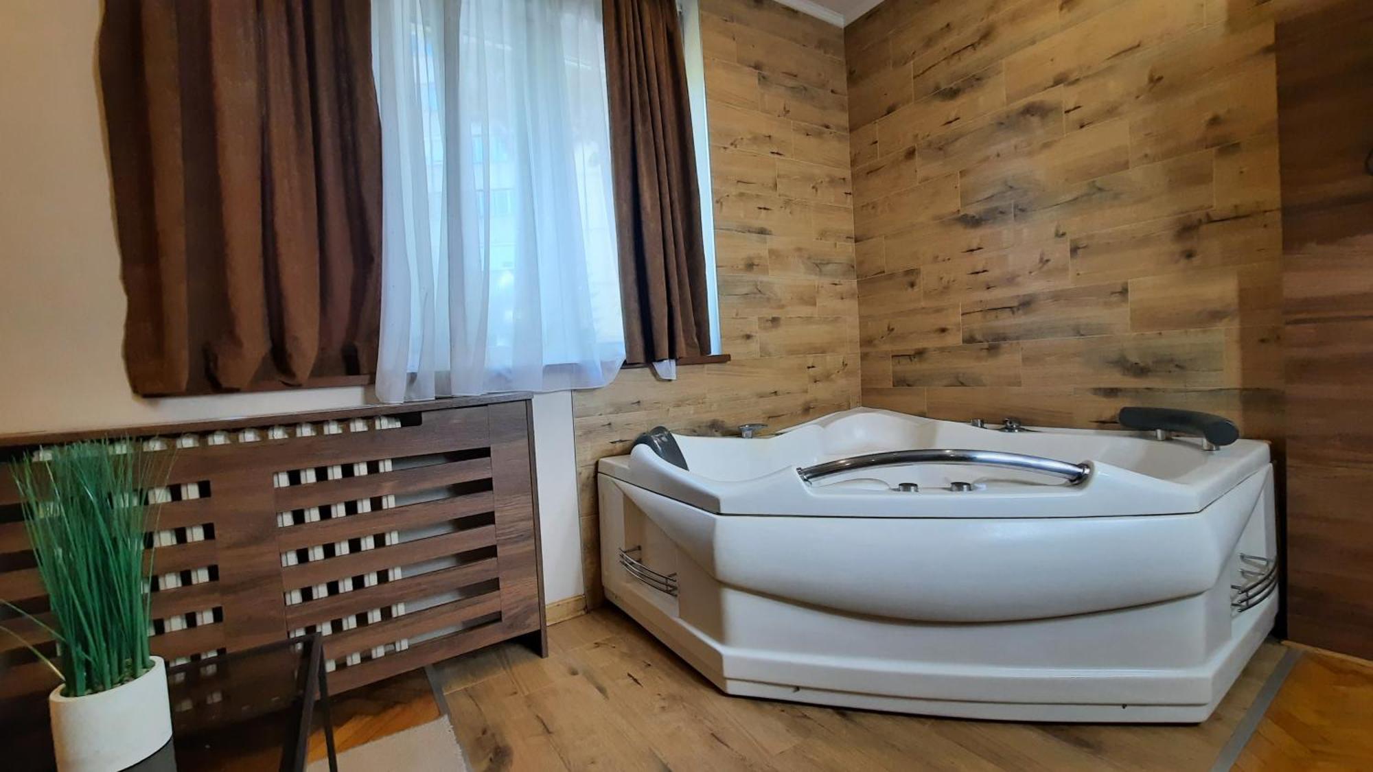 Stan Na Dan Apartman D Lux Jacuzzi Крагуевац Экстерьер фото